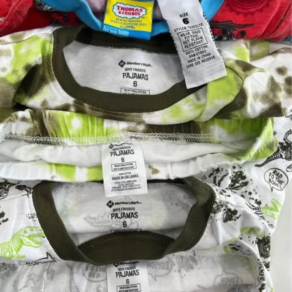 Size 6 Toddler Pajamas dinosaur & Thomas the Tank Engine short sleeve